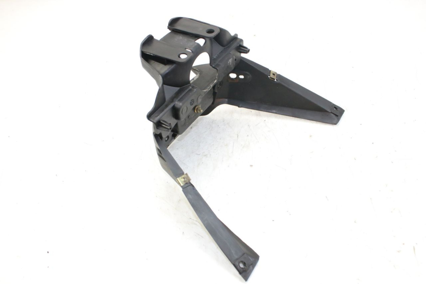 photo de GIUNZIONE PARAFANGO POSTERIORE KYMCO AGILITY 4T 50 (2005 - 2018) - Primo piano tecnico