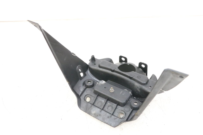 photo de GIUNZIONE PARAFANGO POSTERIORE KYMCO AGILITY 4T 50 (2018 - 2022) - Zoom sullo stato d'uso