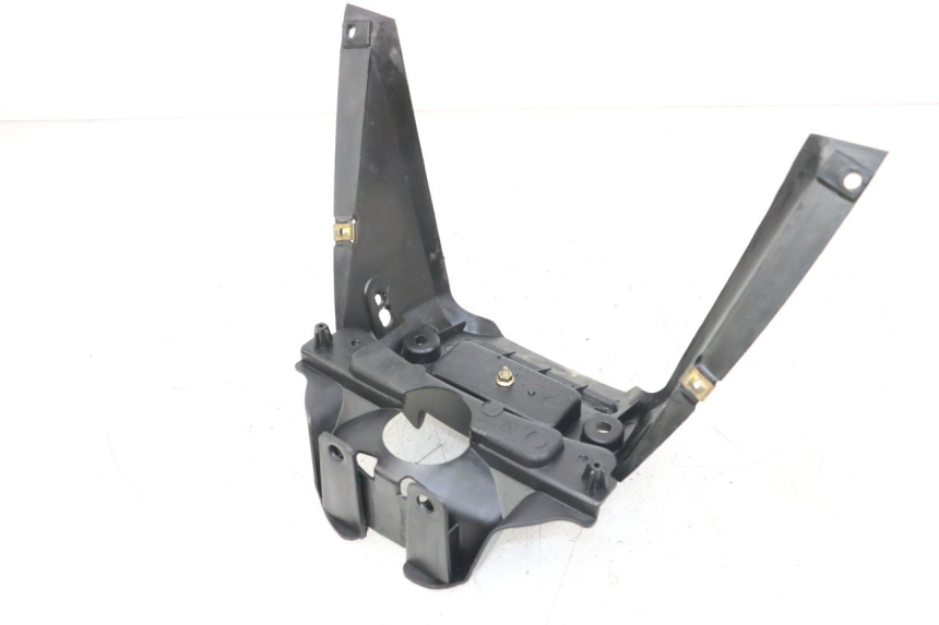 photo de GIUNZIONE PARAFANGO POSTERIORE KYMCO AGILITY 4T 50 (2005 - 2018) - Zoom sullo stato d'uso