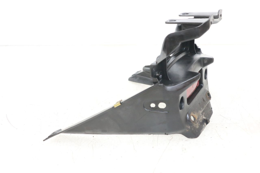 photo de GIUNZIONE PARAFANGO POSTERIORE KYMCO AGILITY 4T 50 (2005 - 2018) - Primo piano tecnico