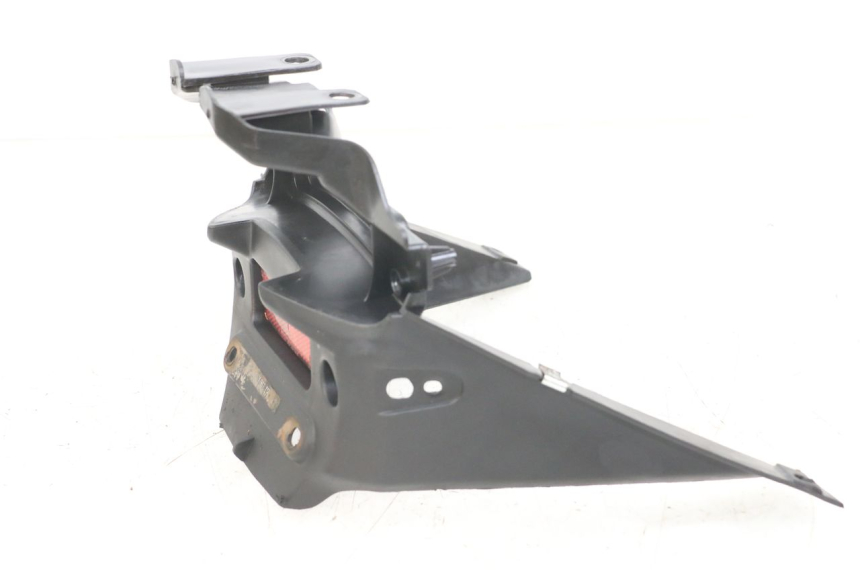 photo de GIUNZIONE PARAFANGO POSTERIORE KYMCO AGILITY 4T 50 (2018 - 2022) - Altra angolazione