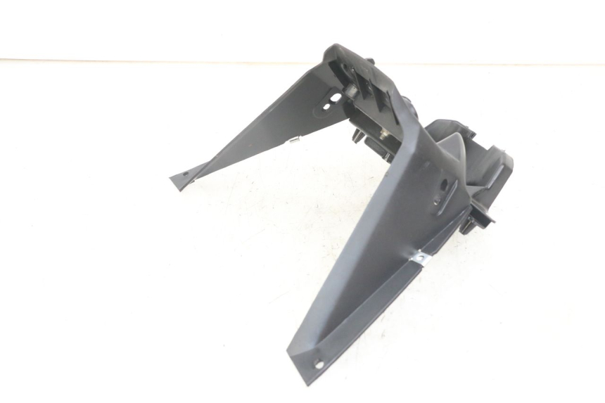 photo de GIUNZIONE PARAFANGO POSTERIORE KYMCO AGILITY 4T 50 (2018 - 2022) - Dettaglio del componente