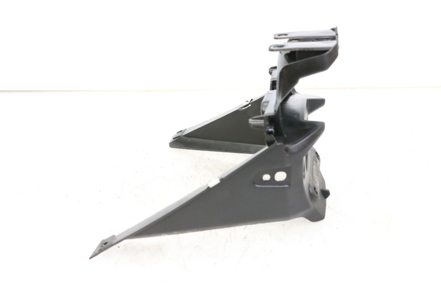 photo de GIUNZIONE PARAFANGO POSTERIORE KYMCO AGILITY 4T 50 (2018 - 2022) - Altra angolazione