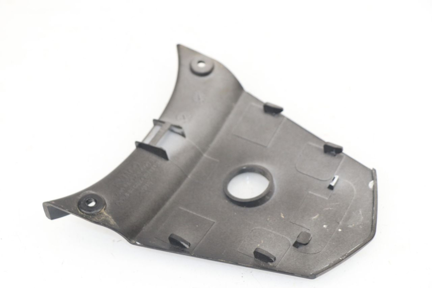 photo de CARENA POSTERIORE CONGIUNZIONE KYMCO AGILITY CITY 50 (2008 - 2016) - Altra angolazione