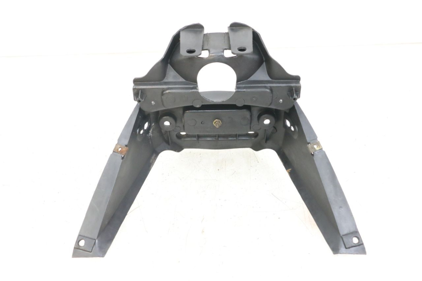 photo de GIUNZIONE PARAFANGO POSTERIORE KYMCO AGILITY FR 2T 50 (2012 - 2017) - Zoom sullo stato d'uso