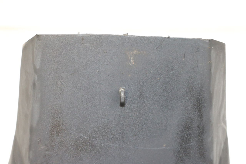 photo de CARENA POSTERIORE CONGIUNZIONE KYMCO AGILITY PREMIUM 50 (2007 - 2010) - Zoom sullo stato d'uso