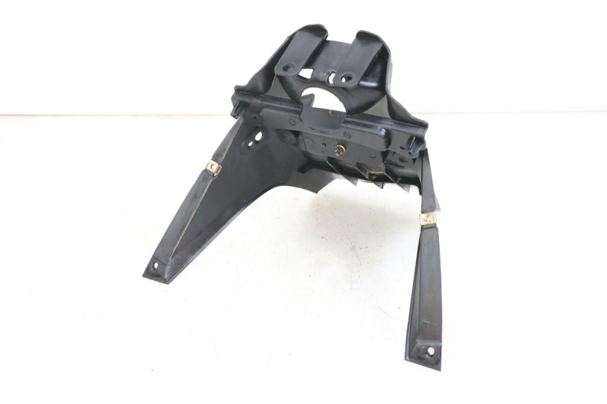 photo de CARENA POSTERIORE CONGIUNZIONE KYMCO AGILITY PREMIUM 50 (2007 - 2010) - Altra angolazione