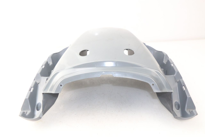 photo de Giunzione carenatura posteriore APRILIA ATLANTIC 125 (2003 - 2009) - Primo piano tecnico