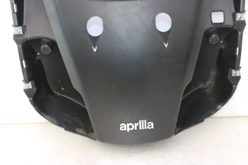photo de Giunzione carenatura posteriore APRILIA ATLANTIC S 125 (2010 - 2013) - Dettaglio del componente