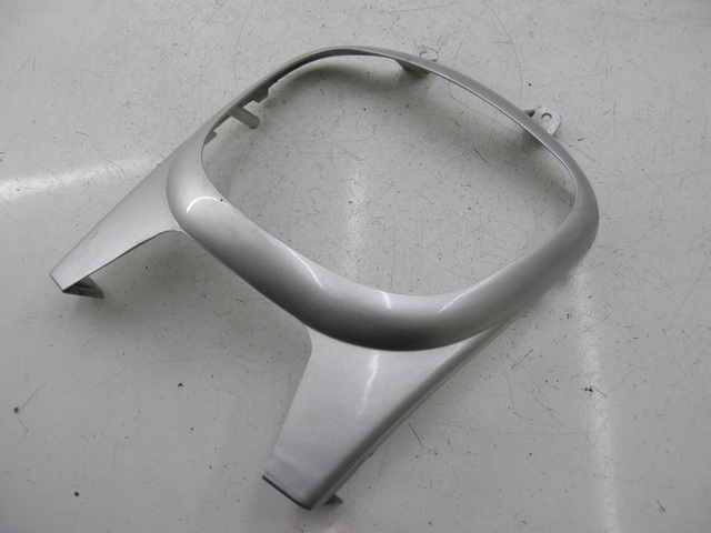 photo de Giunzione carenatura posteriore BENZHOU YY50QT31 VINTAGE 50 (2009 - 2012) - Vista principale