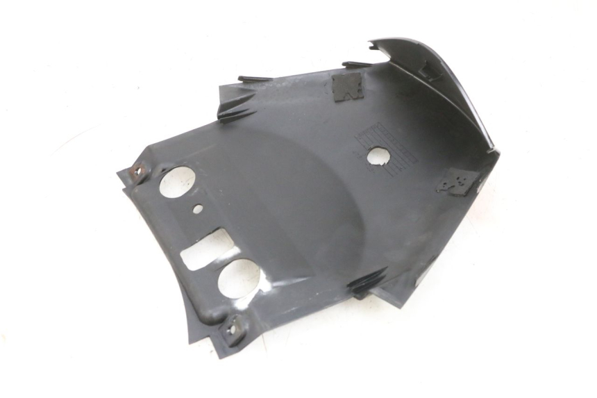 photo de GIUNZIONE PARAFANGO POSTERIORE SUZUKI BURGMAN 125 (2007 - 2014) - Zoom sullo stato d'uso