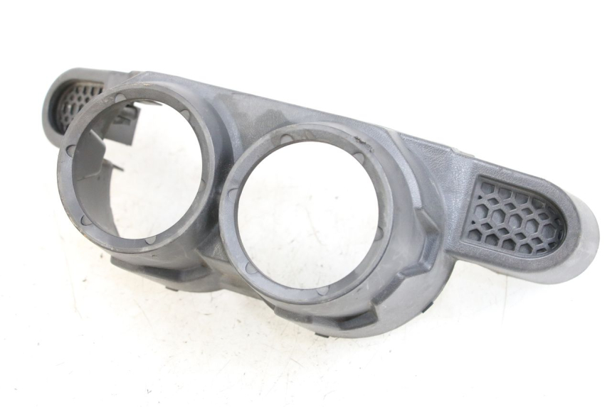 photo de Giunzione carenatura posteriore YAMAHA BW'S BWS 125 (2010 - 2013) - Vista principale