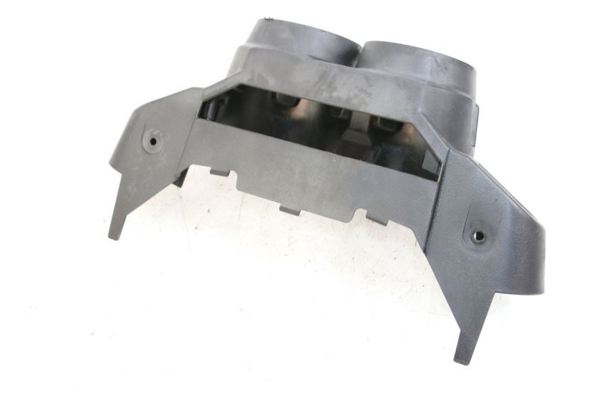 photo de Giunzione carenatura posteriore YAMAHA BW'S BWS 125 (2010 - 2013) - Altra angolazione