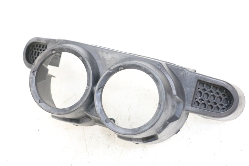 photo de Giunzione carenatura posteriore YAMAHA BW'S BWS 125 (2010 - 2013) - Vista principale