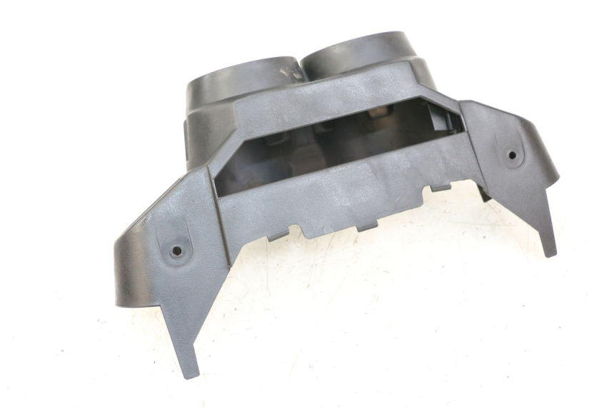 photo de Giunzione carenatura posteriore YAMAHA BW'S BWS 125 (2010 - 2013) - Altra angolazione