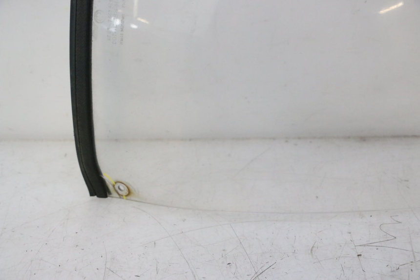 photo de GIUNZIONE PARAFANGO POSTERIORE BMW C1 125 (2000 - 2003) - Focus sulla struttura