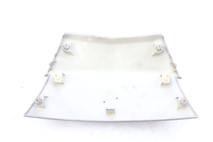 photo de GIUNZIONE PARAFANGO POSTERIORE PEUGEOT CITYSTAR AIR 125 (2014 - 2017) - Dettaglio del componente