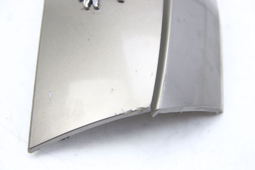 photo de GIUNZIONE PARAFANGO POSTERIORE PEUGEOT CITYSTAR 125 (2011 - 2017) - Altra angolazione