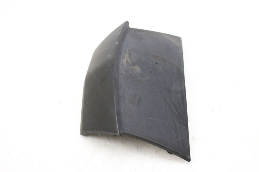 photo de GIUNZIONE PARAFANGO POSTERIORE PEUGEOT CITYSTAR 50 (2013 - 2017) - Zoom sullo stato d'uso