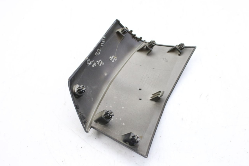 photo de GIUNZIONE PARAFANGO POSTERIORE PEUGEOT CITYSTAR 50 (2013 - 2017) - Primo piano tecnico