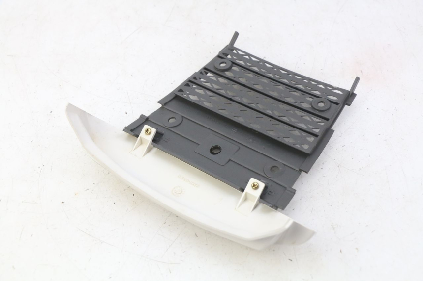 photo de GIUNZIONE PARAFANGO POSTERIORE SUZUKI CP 80 (1985 - 1996) - Dettaglio del componente