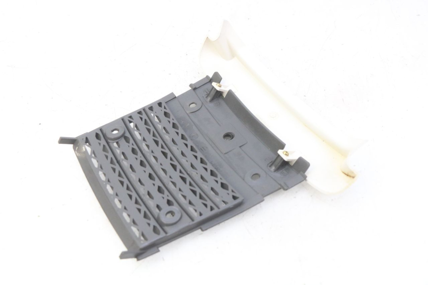 photo de GIUNZIONE PARAFANGO POSTERIORE SUZUKI CP 80 (1985 - 1996) - Zoom sullo stato d'uso