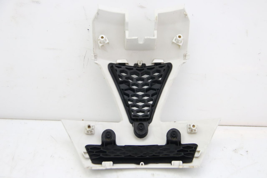 photo de GIUNZIONE PARAFANGO POSTERIORE PEUGEOT E-VIVACITY 1 (2012 - 2018) - Primo piano tecnico