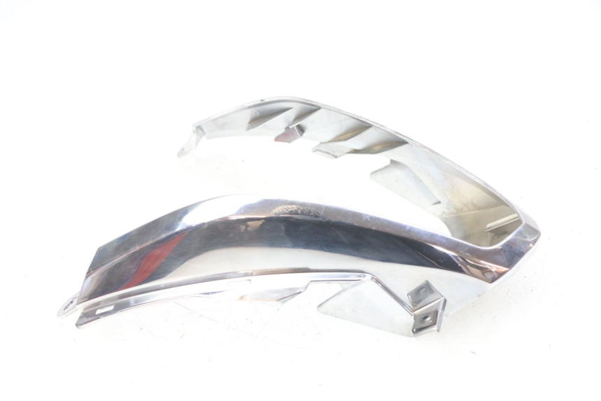 photo de GIUNZIONE PARAFANGO POSTERIORE YAMAHA D'ELIGHT DELIGHT 115 (2013 - 2017) - Vista d'insieme del prodotto