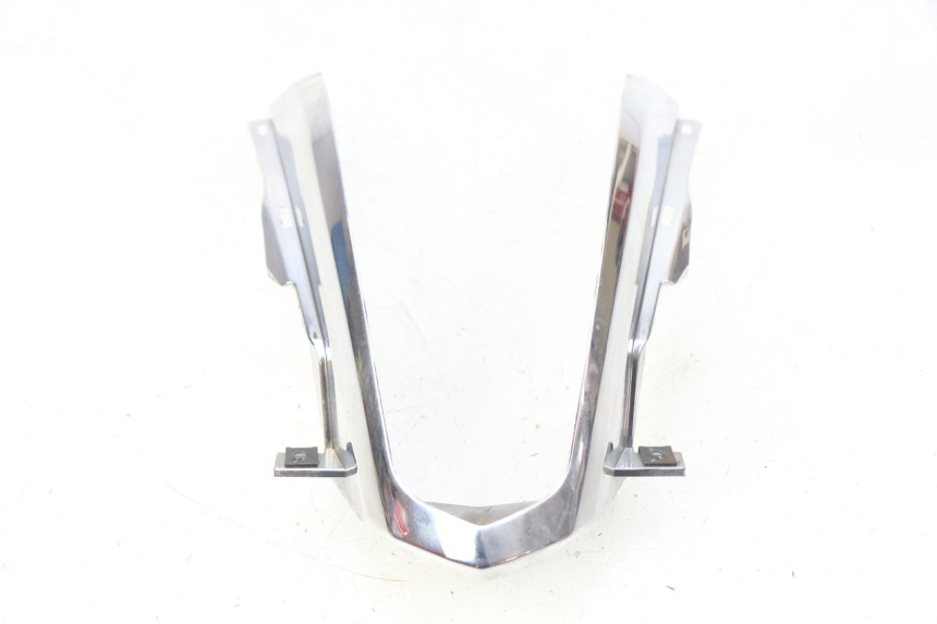 photo de GIUNZIONE PARAFANGO POSTERIORE YAMAHA D'ELIGHT DELIGHT 115 (2013 - 2017) - Dettagli dei punti di fissaggio