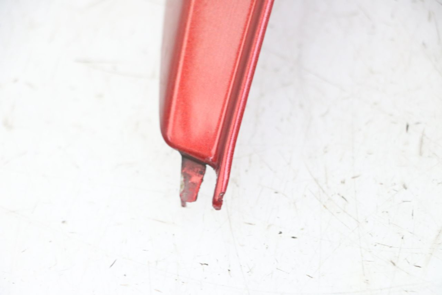 photo de CARENA POSTERIORE CONGIUNZIONE PEUGEOT ELYSTAR 125 (2002 - 2007) - Caratteristiche distintive