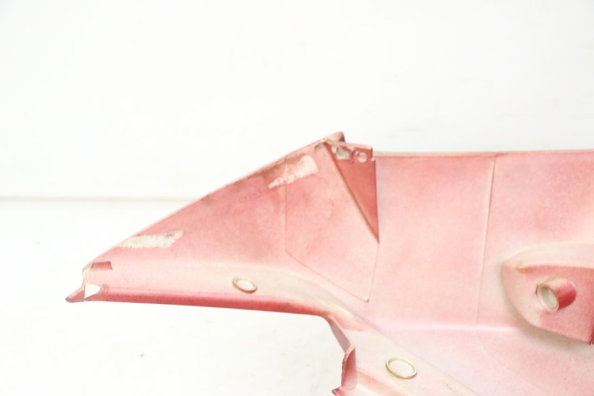 photo de CARENA POSTERIORE CONGIUNZIONE PEUGEOT ELYSTAR 125 (2002 - 2007) - Altra angolazione