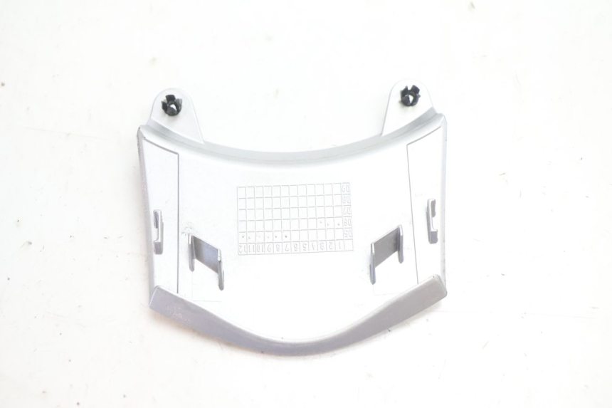 photo de Giunzione carenatura posteriore KAWASAKI ER-6 ER6 N 650 (2005 - 2009) - Altra angolazione