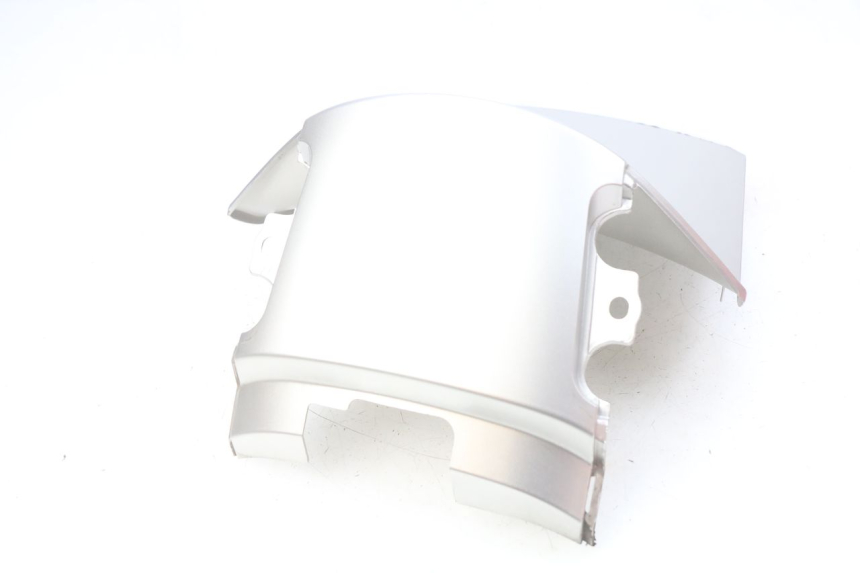 photo de GIUNZIONE PARAFANGO POSTERIORE HONDA FES PANTHEON 2T 125 (1998 - 2002) - Primo piano tecnico