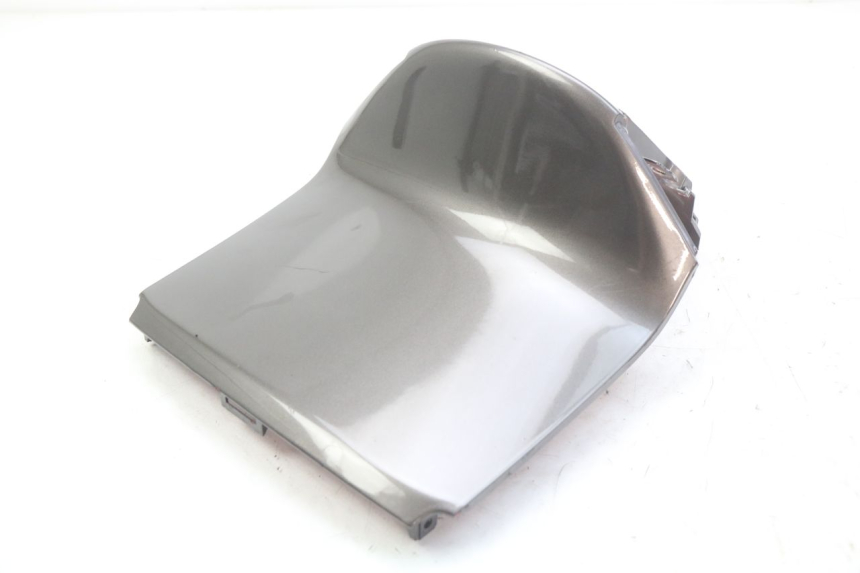 photo de GIUNZIONE PARAFANGO POSTERIORE HONDA FES PANTHEON 2T 125 (1998 - 2002) - Zoom sullo stato d'uso