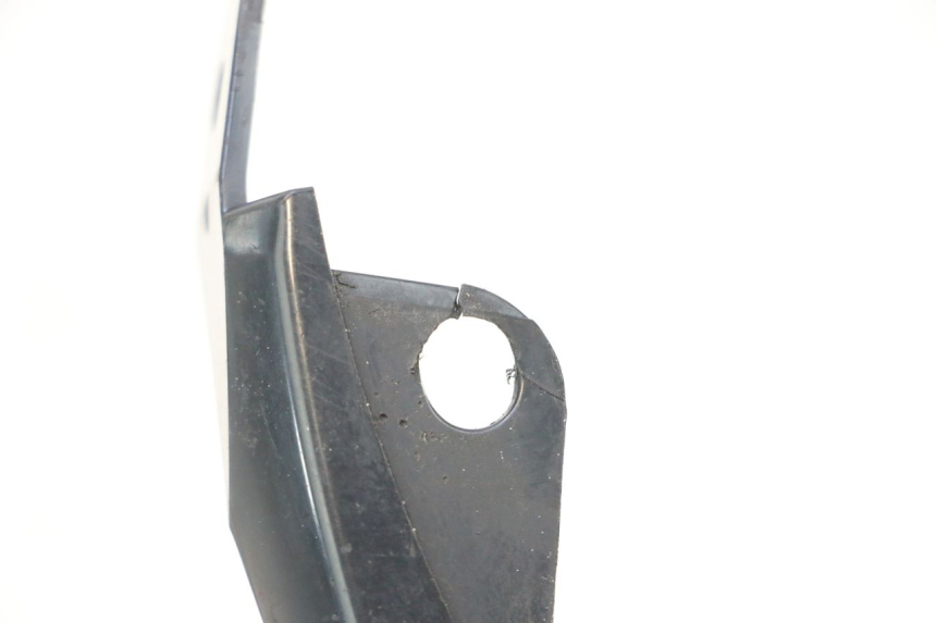 photo de CARENA POSTERIORE CONGIUNZIONE YAMAHA FZ1 FAZER 1000 (2007 - 2009) - Zoom sullo stato d'uso