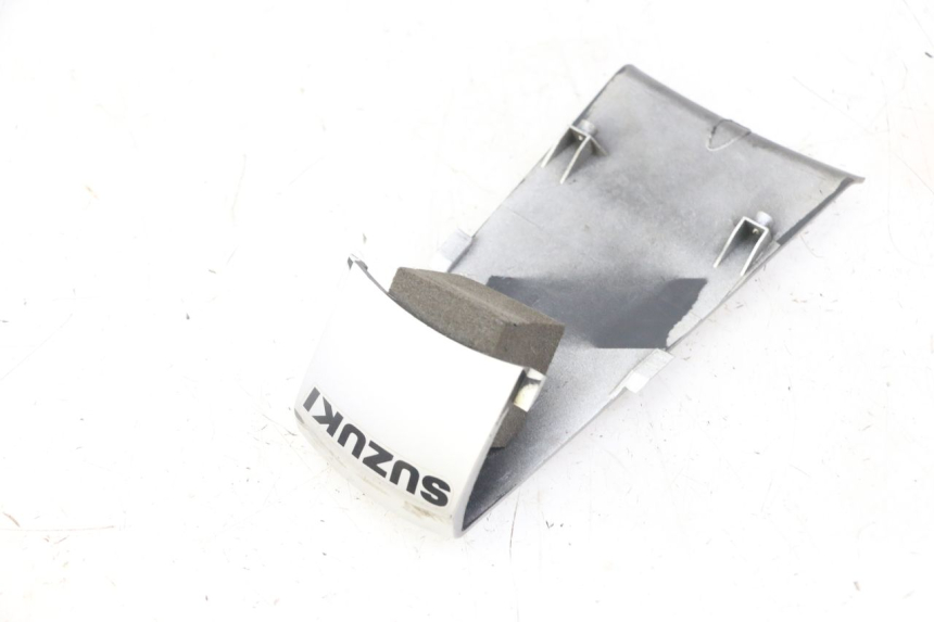 photo de CARENA POSTERIORE CONGIUNZIONE SUZUKI GS GSE 500 (2001 - 2003) - Dettaglio del componente