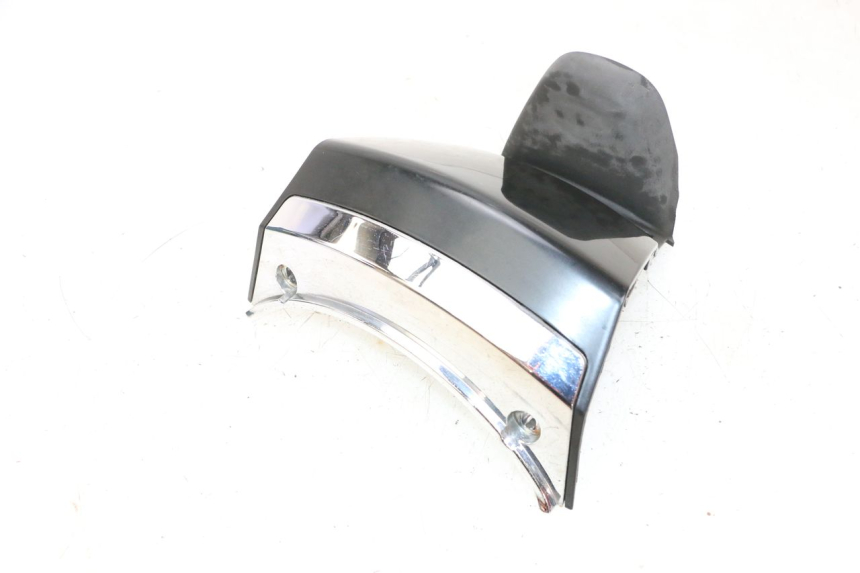 photo de CARENA POSTERIORE CONGIUNZIONE JM MOTORS GTS 125 (2015 - 2019) - Dettagli dei punti di fissaggio