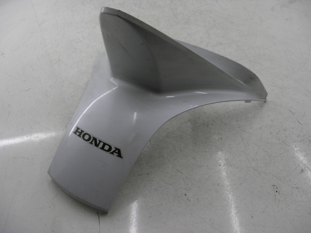 photo de Giunzione carenatura posteriore HONDA FES S-WING SWING 125 (2007 - 2015) - Vista principale