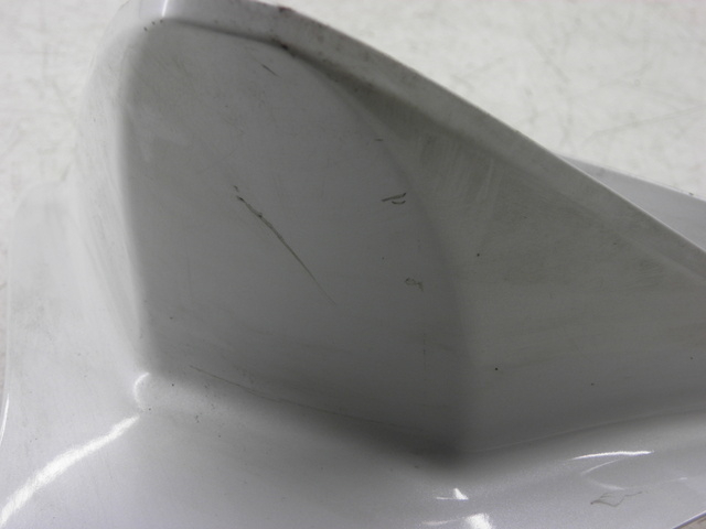 photo de Giunzione carenatura posteriore HONDA FES S-WING SWING 125 (2007 - 2015) - Altra angolazione