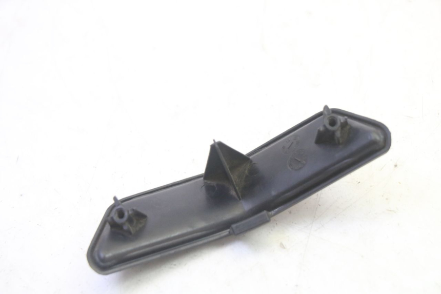 photo de CARENA POSTERIORE CONGIUNZIONE INFERIORE QUADRO 4 4D 350 (2015 - 2018) - Altra angolazione