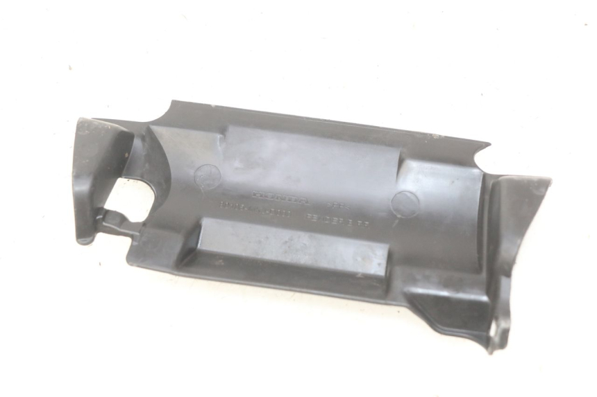 photo de GIUNZIONE PARAFANGO POSTERIORE INFERIORE HONDA CB R 1000 (2018 - 2023) - Zoom sullo stato d'uso