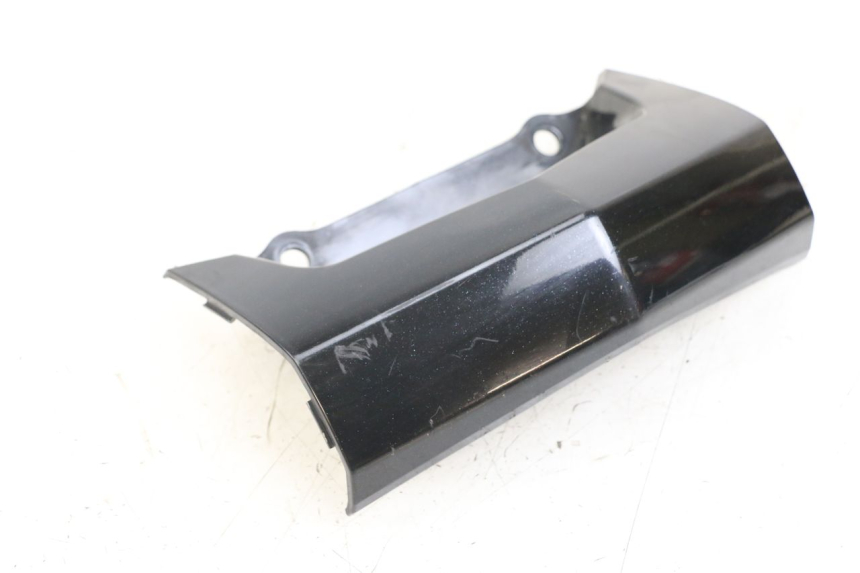 photo de GIUNZIONE PARAFANGO POSTERIORE INFERIORE KYMCO DINK 4T 50 (2007 - 2018) - Zoom sullo stato d'uso