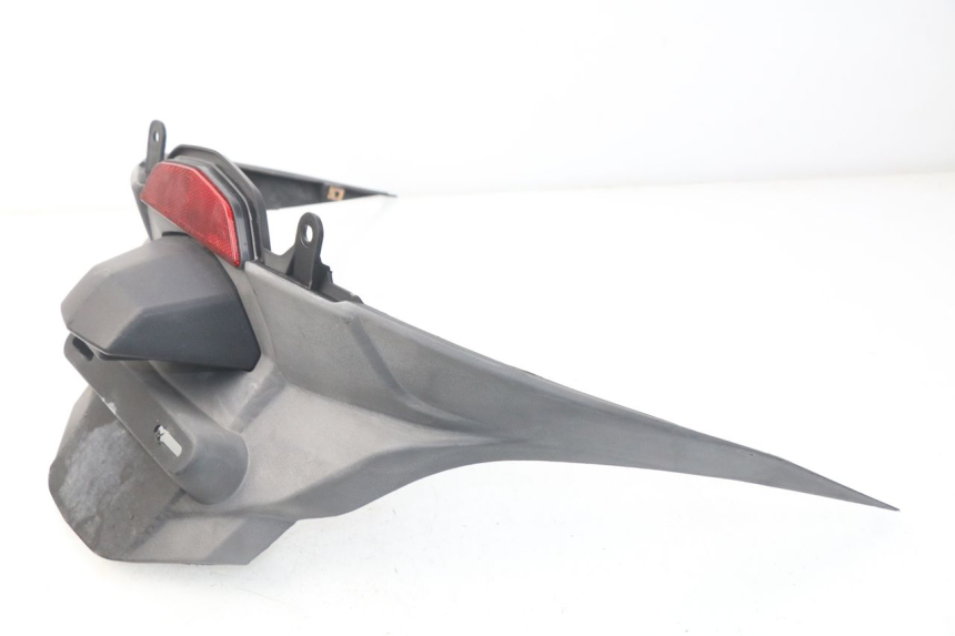 photo de GIUNZIONE PARAFANGO POSTERIORE INFERIORE KYMCO DINK STREET 125 (2009 - 2014) - Zoom sullo stato d'uso