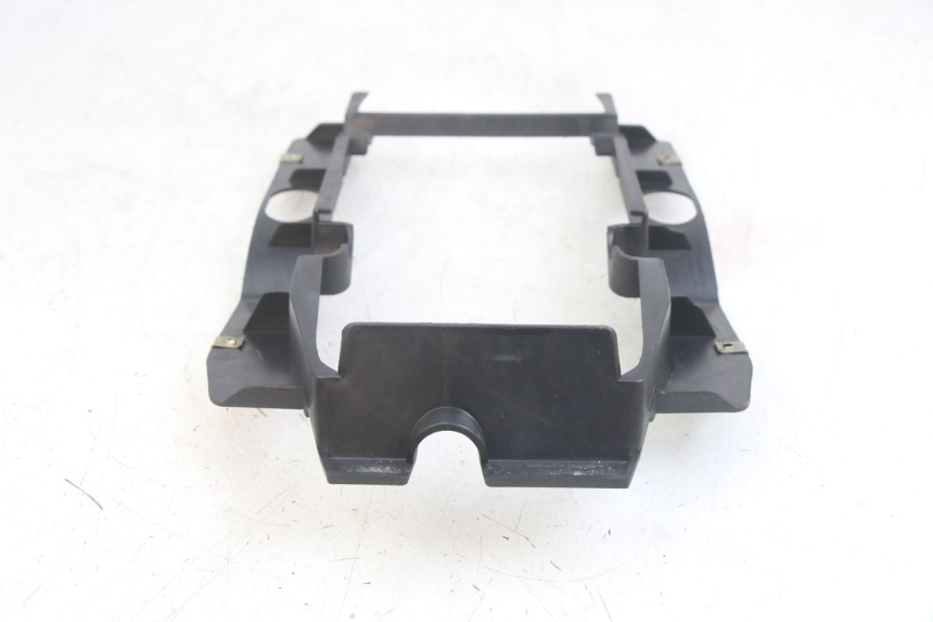 photo de GIUNZIONE PARAFANGO POSTERIORE INFERIORE GILERA DNA 50 (2000 - 2007) - Altra angolazione