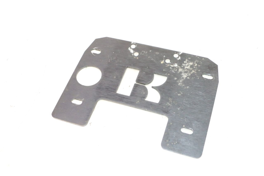 photo de CARENA POSTERIORE CONGIUNZIONE INFERIORE KAWASAKI ER-6 ER6 N 650 (2005 - 2009) - Dettaglio del componente