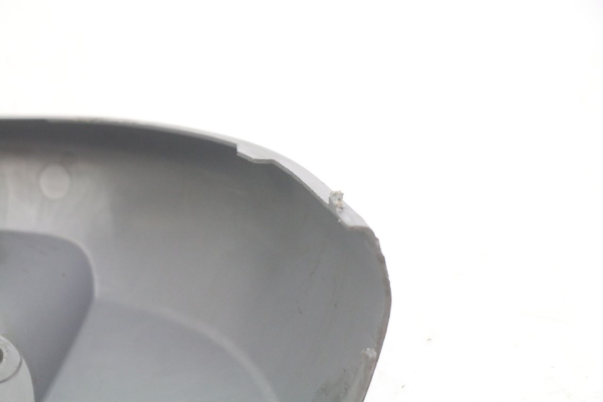 photo de GIUNZIONE PARAFANGO POSTERIORE INFERIORE HONDA FES PANTHEON 2T 125 (1998 - 2002) - Zoom sullo stato d'uso