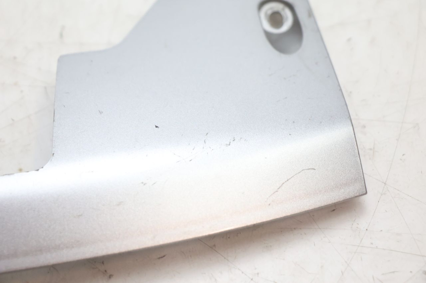photo de CARENA POSTERIORE CONGIUNZIONE INFERIORE HONDA FJS SILVER WING SILVERWING 400 (2005 - 2008) - Altra angolazione