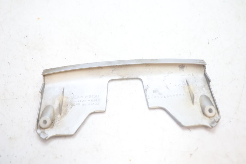 photo de CARENA POSTERIORE CONGIUNZIONE INFERIORE HONDA FJS SILVER WING SILVERWING 400 (2005 - 2008) - Primo piano tecnico