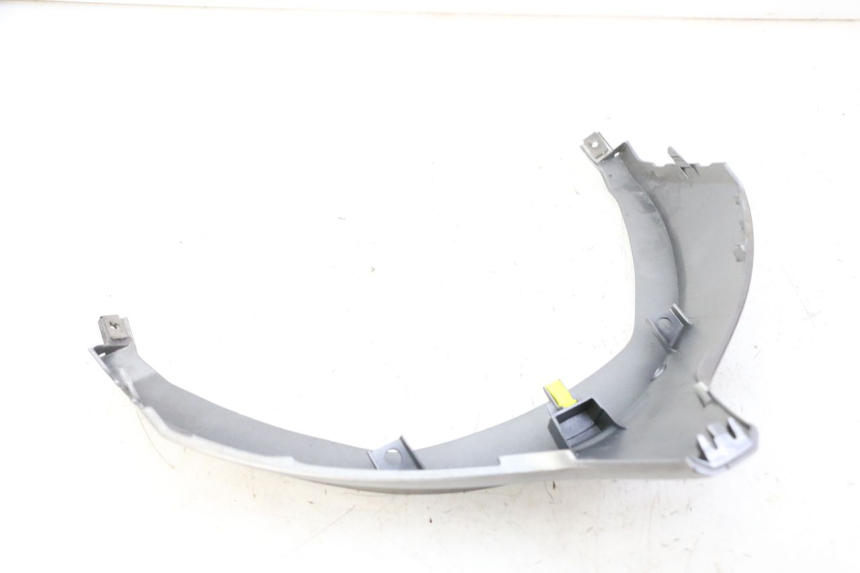 photo de CARENA POSTERIORE CONGIUNZIONE INFERIORE HONDA FORZA ABS 300 (2013 - 2017) - Altra angolazione