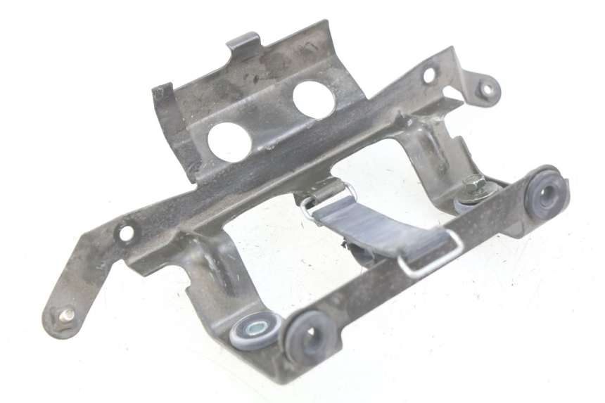 photo de GIUNZIONE PARAFANGO POSTERIORE INFERIORE YAMAHA FZS FAZER 600 (1998 - 2001) - Vista principale